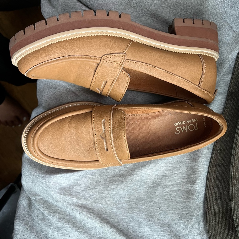 Toms Tan Leather Loafers